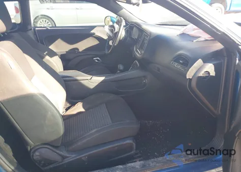 2020 Dodge Challenger Sxt z USA, uszkodzony, nr VIN 2C3CDZAG0LH182868